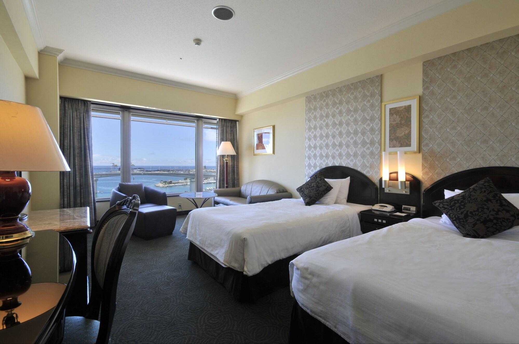 Okinawa Kariyushi Urban Resort Naha Habitación foto
